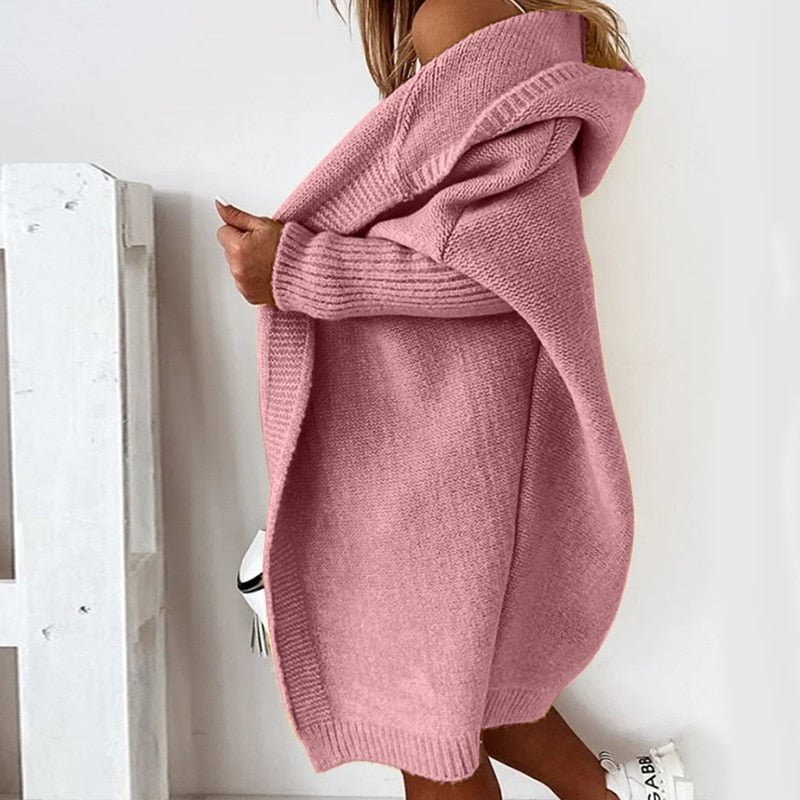 Dusty pink hooded knit cardigan with long sleeves and ribbed hem