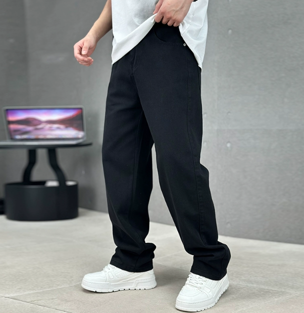 Men's straight-leg jeans, dark black wash, relaxed fit with button fly and pockets