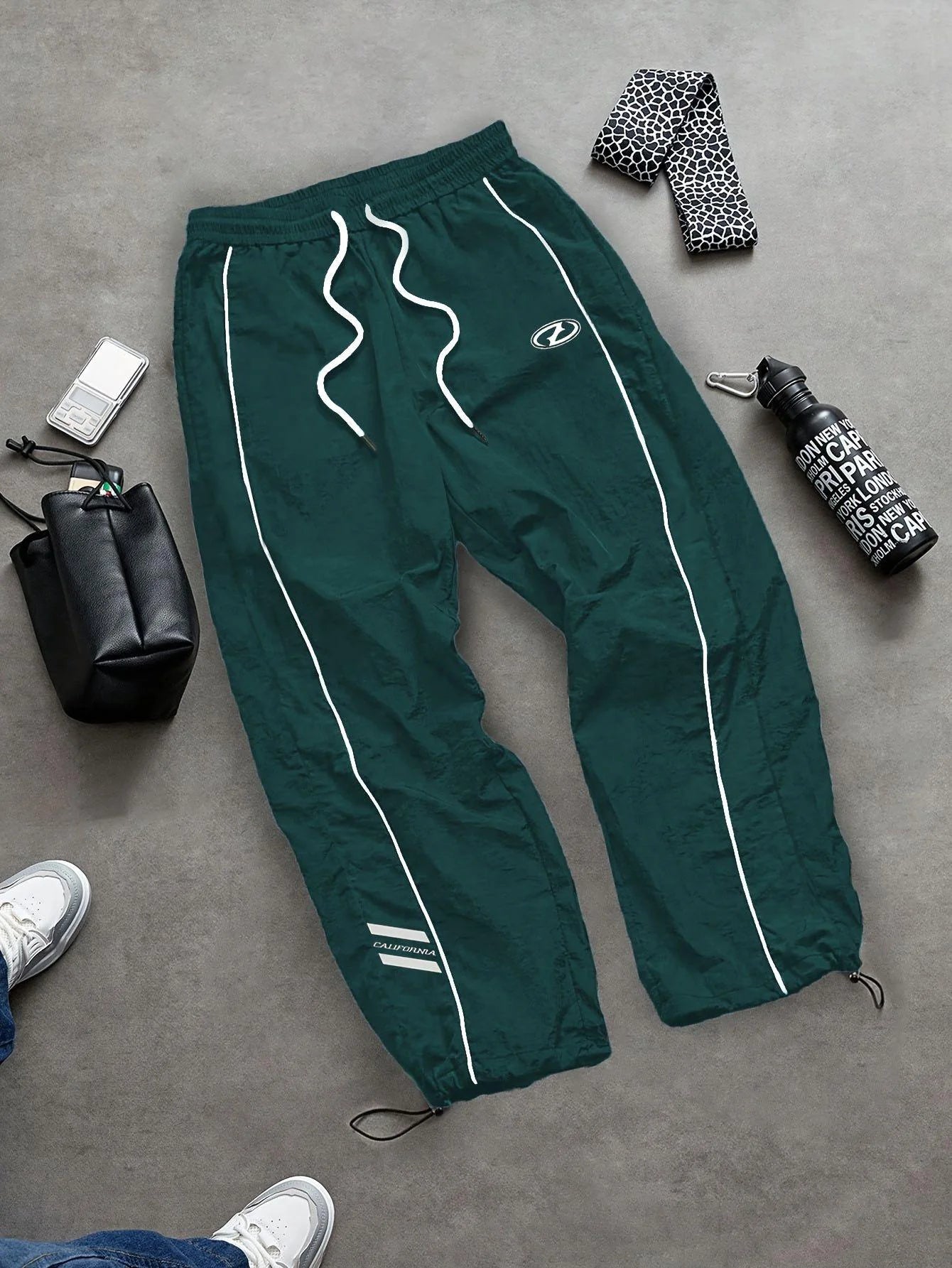 Men's quick-dry joggers, green with white side stripe and drawstring elastic waist