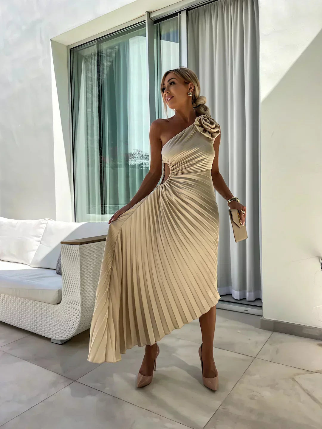 One-shoulder pleated maxi dress in beige with side cutout and ruched waist