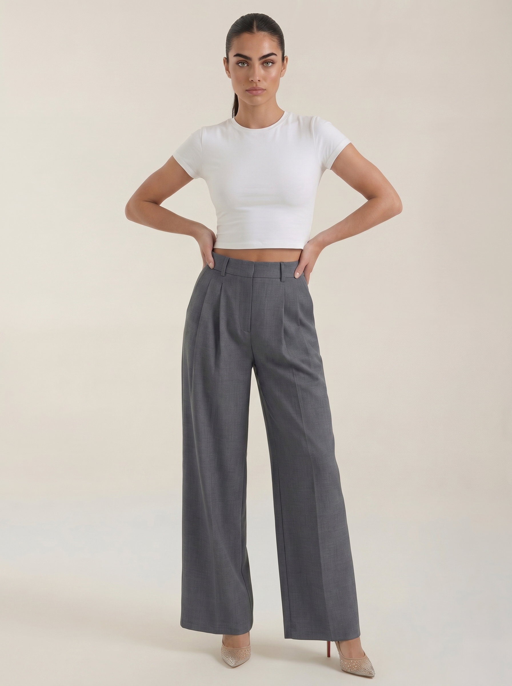 High-rise pleated wide-leg pants in medium gray